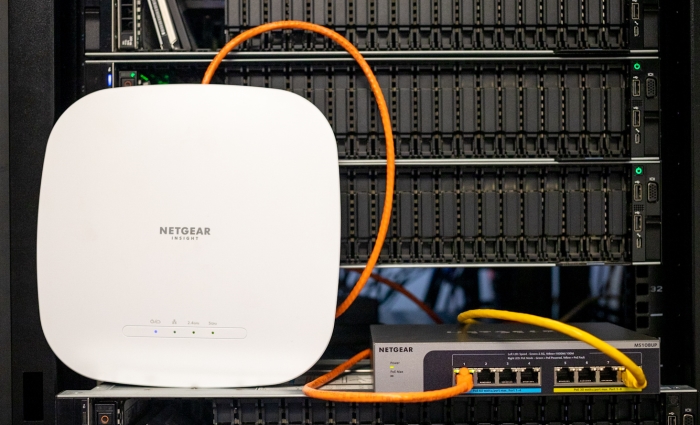 Обзор неуправляемого коммутатора Netgear MS108UP